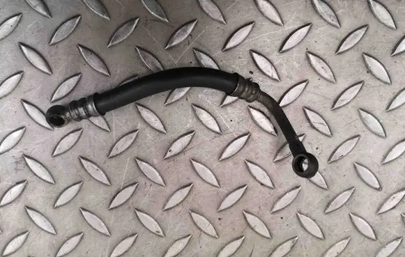 BMW X3 E83 Turbo turbocharger oiling pipe/hose