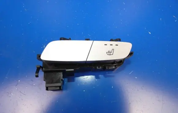 Mercedes-Benz C W205 Seat heating switch A2059050404 12410922 03464210601