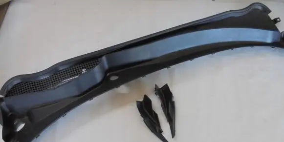 Subaru Impreza III Wiper trim