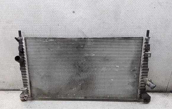 Ford Focus C-MAX Coolant radiator
