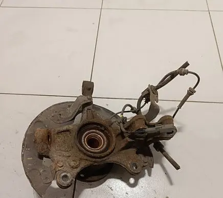 Peugeot 308 Front wheel hub 9806779580