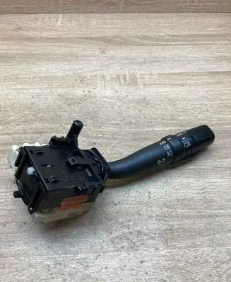 Toyota Avensis T250 Indicator stalk 173650A 8414005110 L93