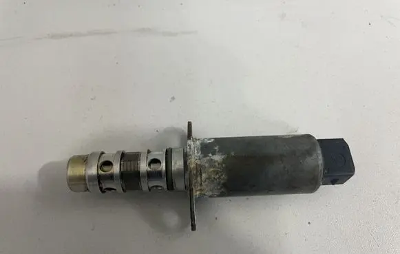 BMW M3 e92 Electromagnetic valve 7843118