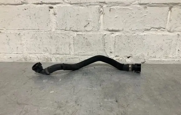 BMW X5 E70 Engine coolant pipe/hose 7576370