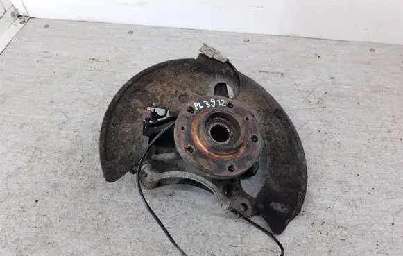 Peugeot 407 Front wheel hub spindle knuckle 