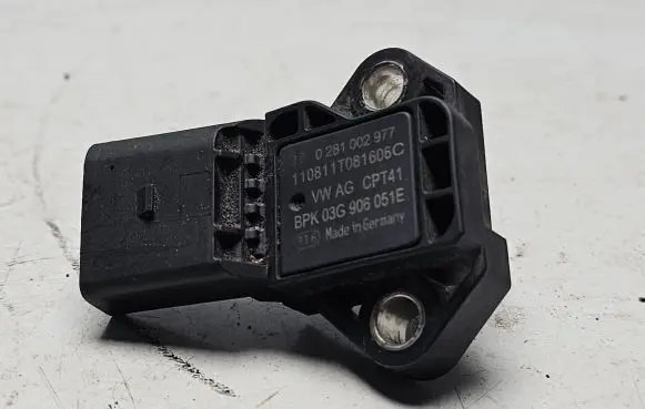 Volkswagen PASSAT B6 Air pressure sensor 03G906051E 0281002977 110811T081606C