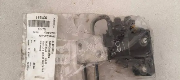 Seat Ibiza III (6L) Loading door upper hinge 6L4833411A