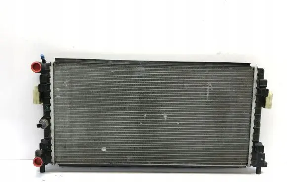 Volkswagen Golf VII Engine coolant pipe/hose