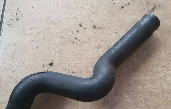Audi 80 90 S2 B4 Turbo air intake inlet pipe/hose 053103221J