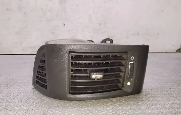 Peugeot Boxer Dashboard side air vent grill/cover trim LS385817