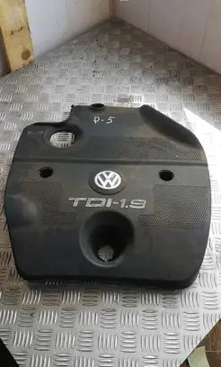 Volkswagen PASSAT B5 Engine cover (trim) 038103935a