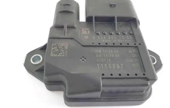 Mercedes-Benz E W213 Glow plug pre-heat relay A6549001300