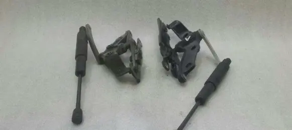Mercedes-Benz S W221 Engine bonnet/hood hinges A2218800328