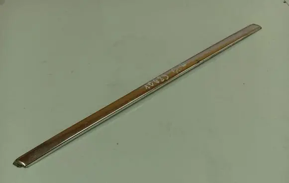 Volkswagen PASSAT B5.5 Rear door glass trim molding 