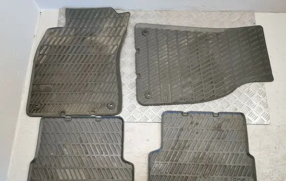 Audi A6 S6 C6 4F Car floor mat set 4F0061511A