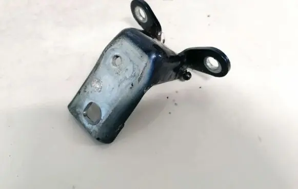 Ford Mondeo Mk III Rear door lower hinge f26806