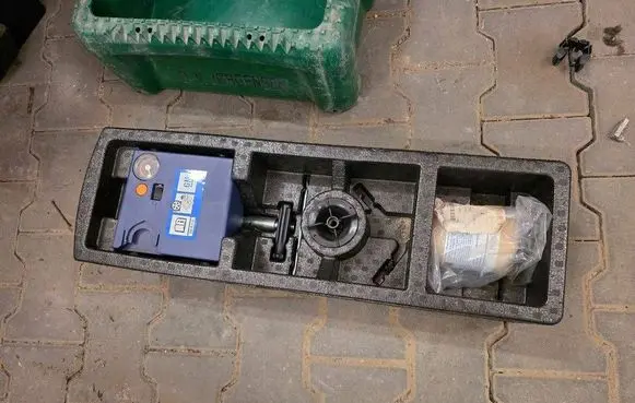 Opel Astra J Tire air pump compressor 