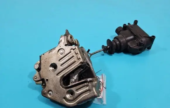 Mercedes-Benz 190 W201 Front door lock IMPRK1415495