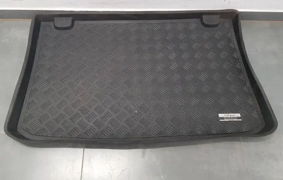 Renault Clio IV Rubber trunk/boot mat liner 101368R