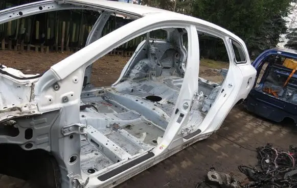 Toyota Avensis T270 Pillar (middle) KRIS235789