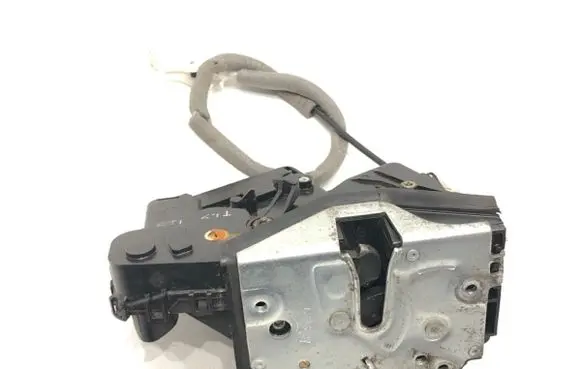BMW 3 E46 Front door lock