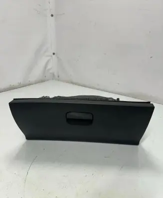 Peugeot RCZ Glove box KC2432700 0P100311