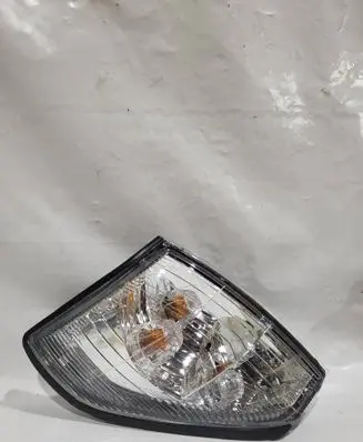 Toyota Land Cruiser (HDJ90) Front indicator light 21215f4rae