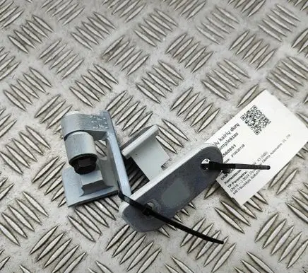 BMW X5 G05 Front door hinges set 7333059 7333061