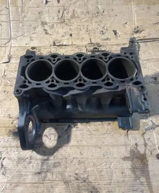 Opel Corsa D Engine block 24450960