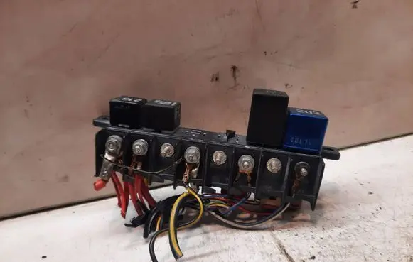 Audi A4 S4 B5 8D Fuse box set 4A0941822
