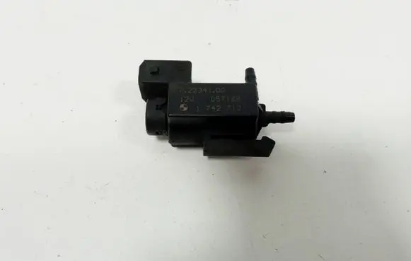 BMW 5 E60 E61 Vacuum valve 72234100