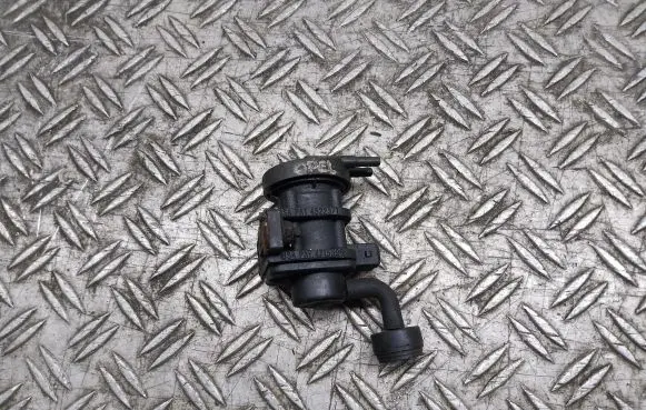 Opel Astra H Valve vacuum 