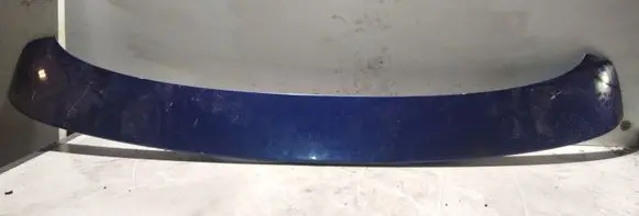 Tailgate/trunk spoiler
