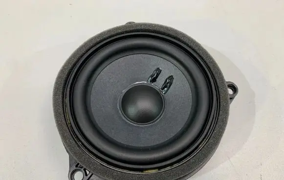 BMW 2 Active Tourer U06 Front door speaker 9354085