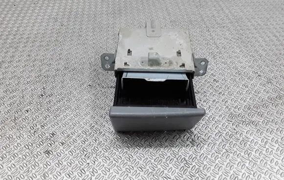 Car ashtray