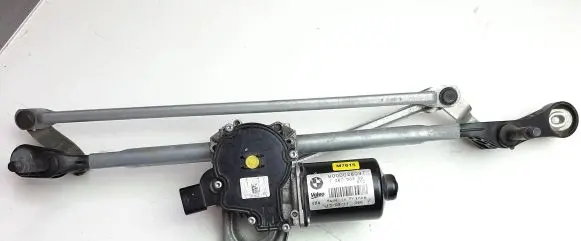 BMW 1 F20 F21 Front wiper linkage and motor 7267503 M7615