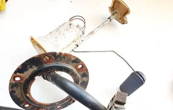 Subaru Forester SH Fuel level sensor 0870