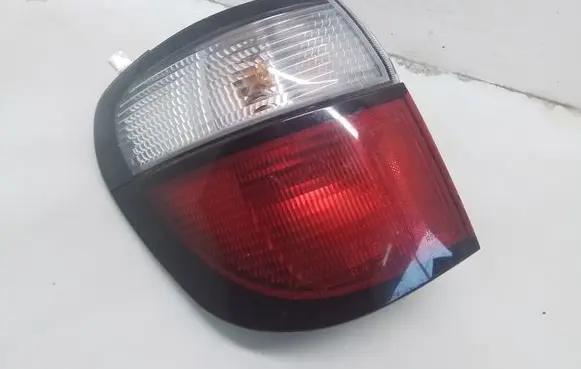 Mazda 626 Rear/tail lights R2265L