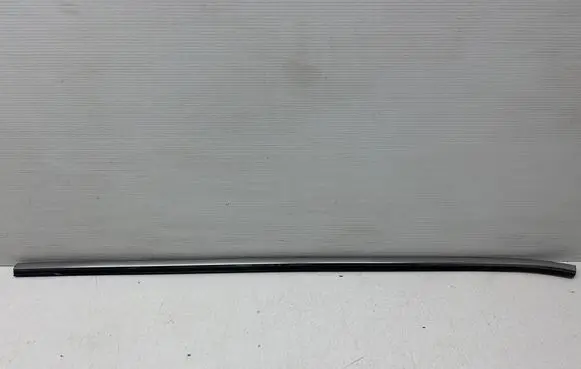 Renault Kadjar Front door glass trim molding 808212095R