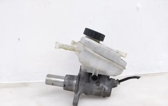 Mercedes-Benz E W213 Master brake cylinder A2054300002