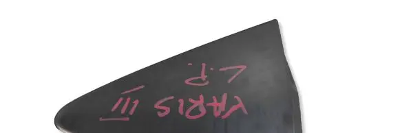 Toyota Yaris Front arch trim 6119883L