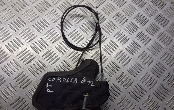 Toyota Corolla E120 E130 Front door lock 