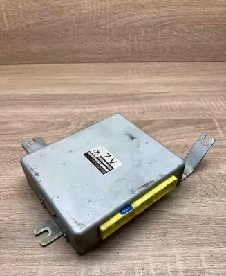 Subaru Impreza I Engine control unit/module ECU 22611AD380 A18000D4I