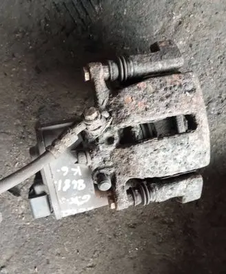 Volvo XC60 Rear brake caliper 32332594