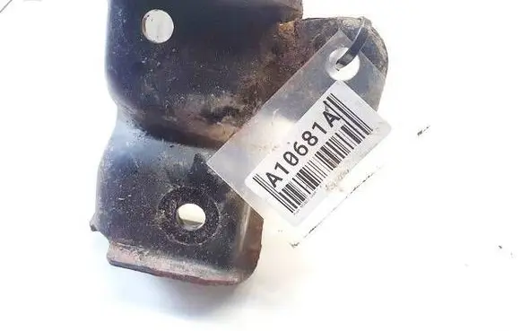 Fiat Sedici Engine mounting bracket