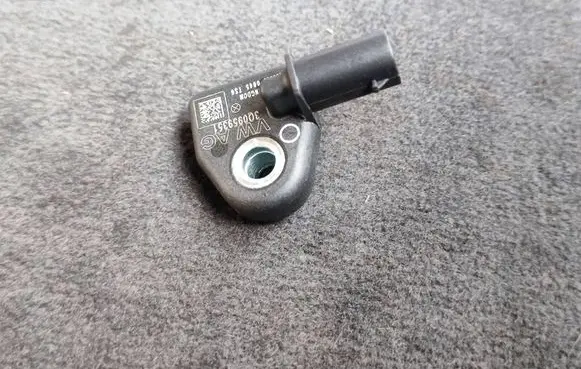 Skoda Octavia Mk3 (5E) Airbag deployment crash/impact sensor 3q0959351