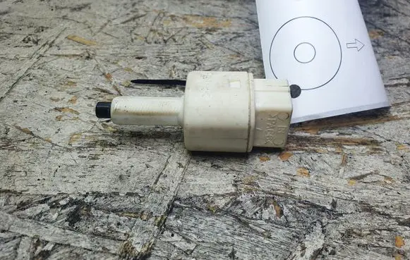 Toyota Corolla Verso E121 Brake pedal sensor switch