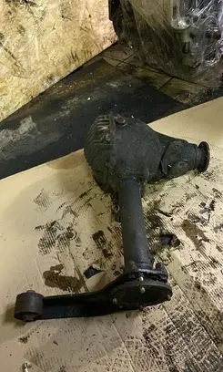 Mitsubishi Pajero Front differential