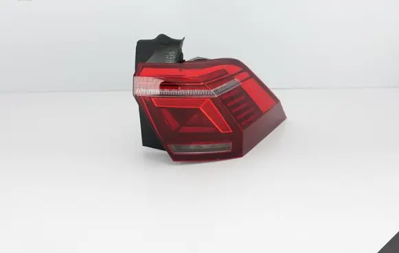 Volkswagen Tiguan Rear/tail lights 5NA945208J