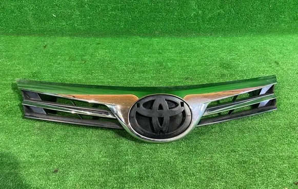 Toyota Corolla E160 E170 Front bumper upper radiator grill 53111-02A80